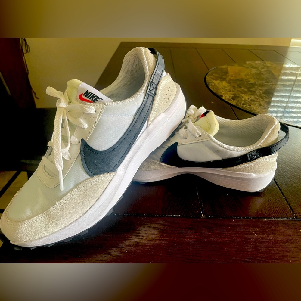 Nike Waffle Debut